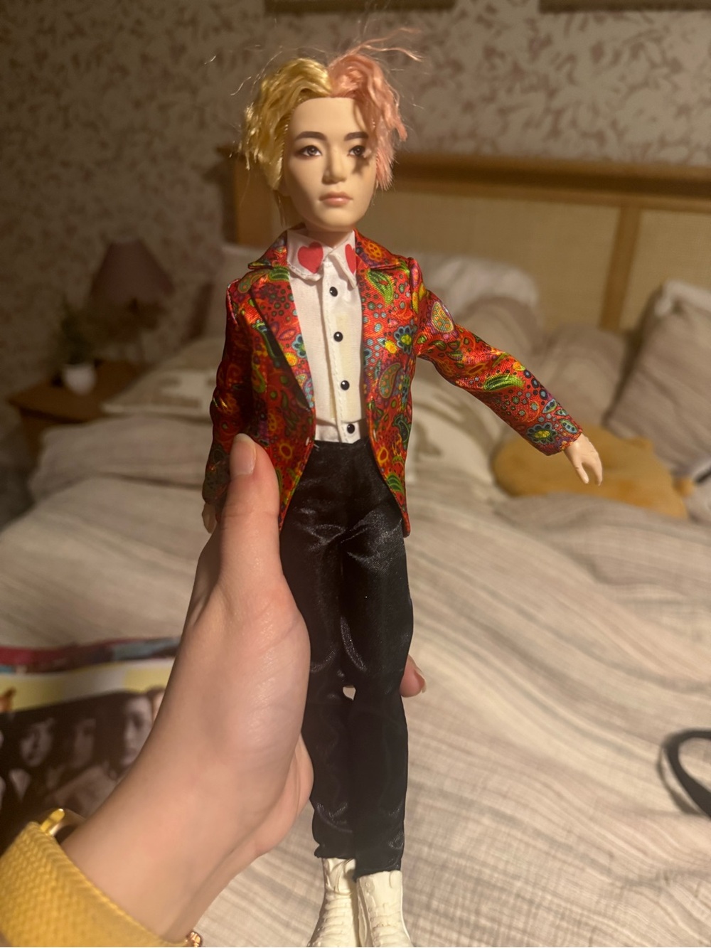 Mattel BTS V TAEHYUNG, IDOL DOLL, K-POP Bangtan Boys Figurine